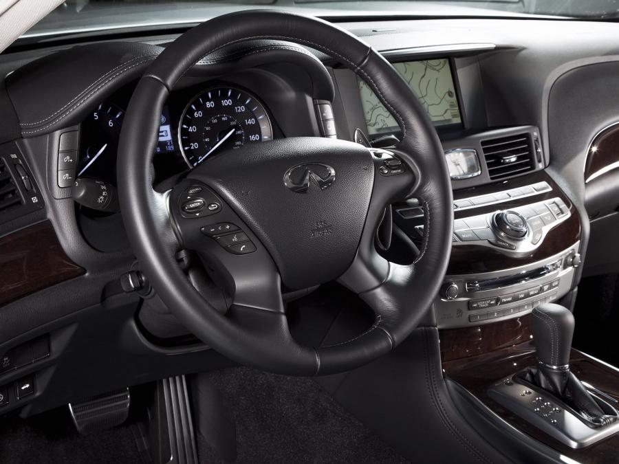  Infiniti M37 S 2010 года  (фото 4 из 8)